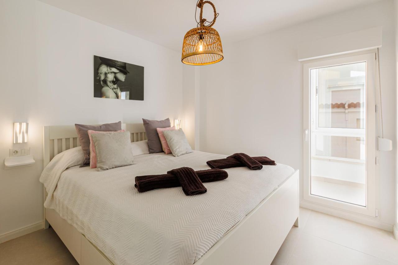 Laguna Beach Wohnung Mit Freiem Meerblick Torrox Dış mekan fotoğraf